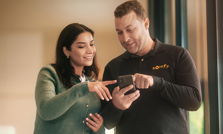 Smart up their home to boost your business thanks to TaHoma® switch